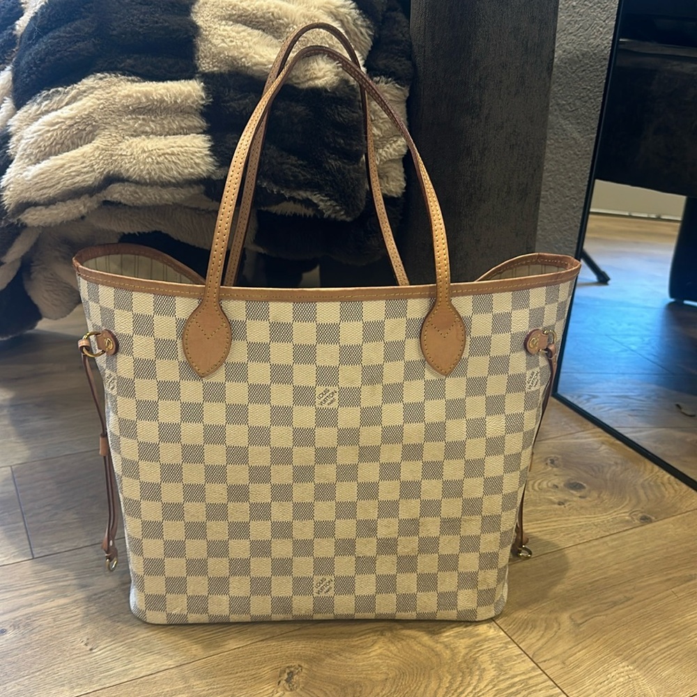 Authentic Louis Vuitton Neverfull MM🔥 “Damier Azur”